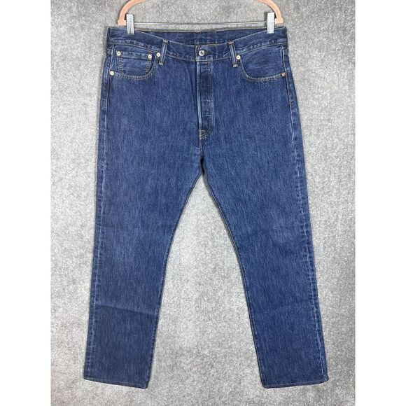 Levis 501 Button Fly Jeans Mens Size 36x33 Blue Denim Straight Leg 5 Pocket‎ - Picture 1 of 13